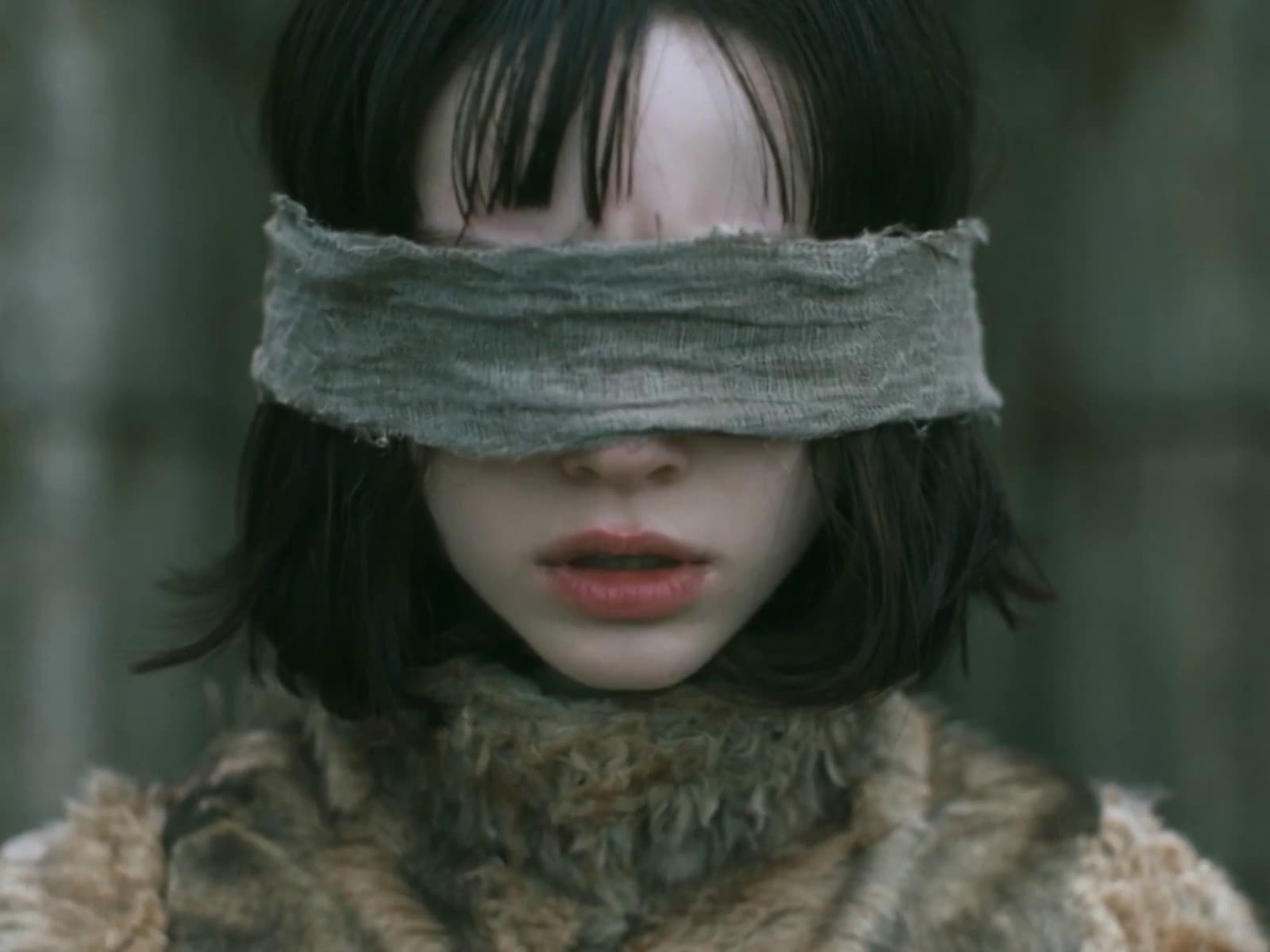 iX's The World Behind Her Eyes is intimate and vast at once
